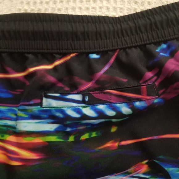 Fabletics Bundle of 2 Athletic Shorts Size Large - Picture 4 of 8